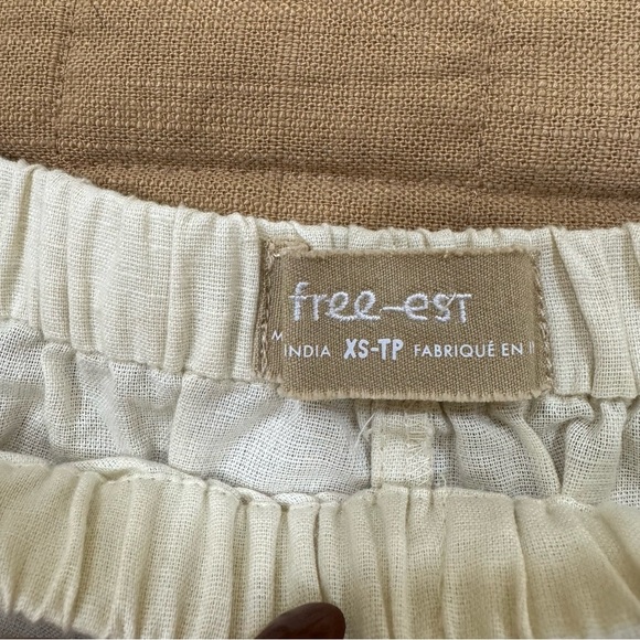 Free People Lace Linen Blend Cream Color Shorts Size XS - Picture 3 of 7